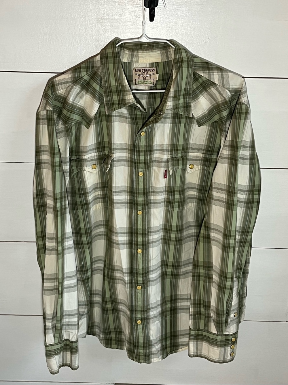 Vintage Levi's Men’s Olive and White Plaid Button-Down Shirt